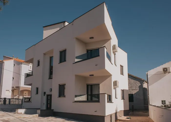 Apartments Piip-Ni-More