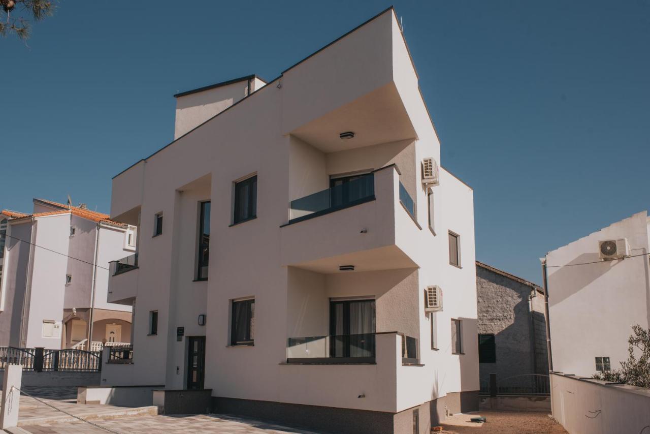 Piip-ni-more Apartment *